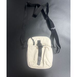 Urban Outfitter‎ New Washed Canvas Crossbody Pouch in Cream/Black